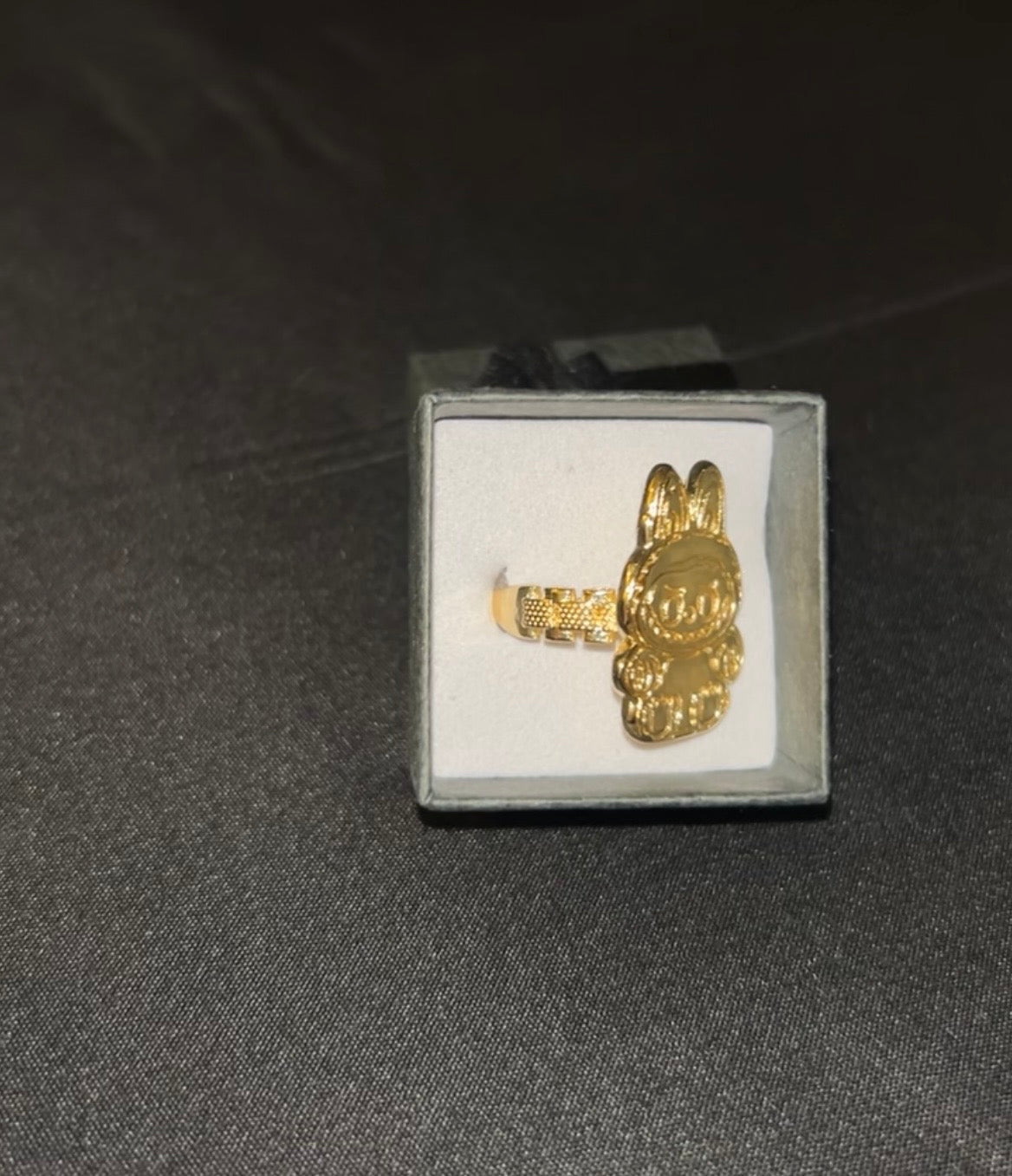 LaBuBu ring