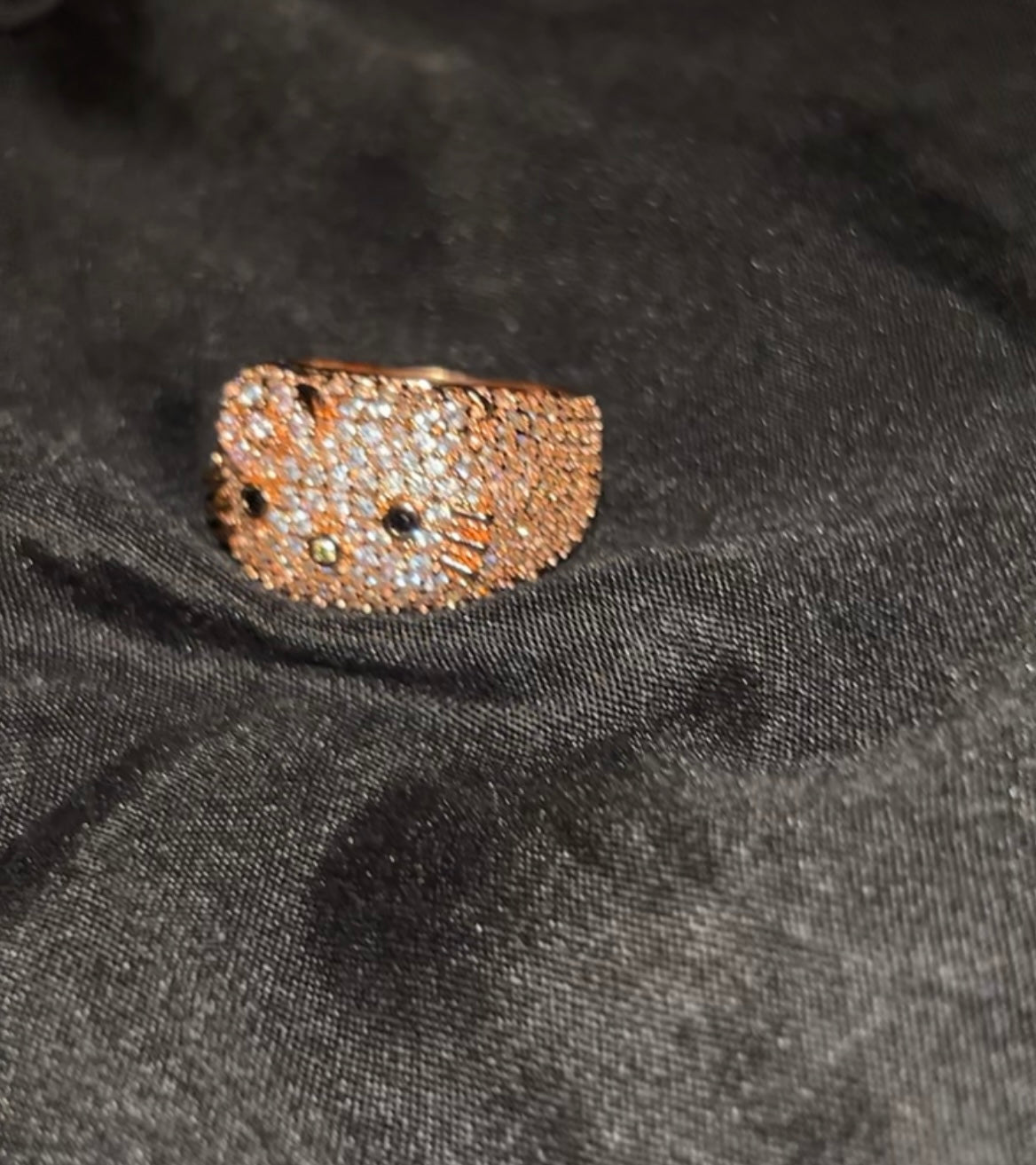 Hello kitty ring